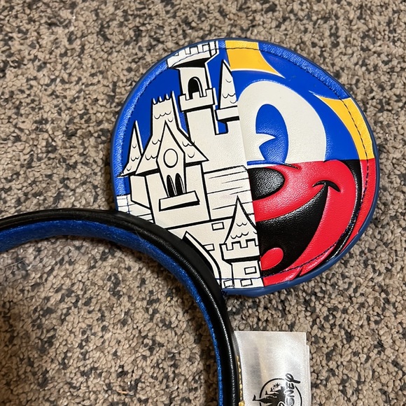 Mickey Mouse Ears- Walt Disney World - Picture 2 of 5